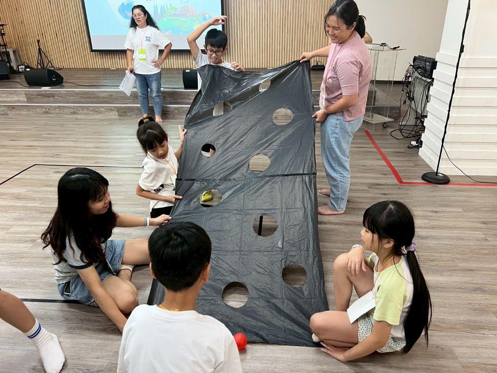 情緒大冒險-兒童梯